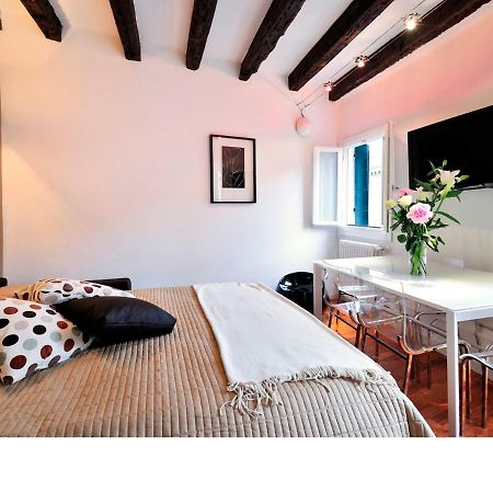 Vivaldi Room - Biennale By Wonderful Italy Venedig Exterior foto